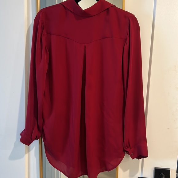 L’AGENCE Red / Dark Bordeaux 100% Silk Long Sleeve Blouse - sz 4 - Picture 2 of 7